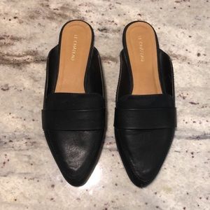 Black Le Chateau Flat/Loafer